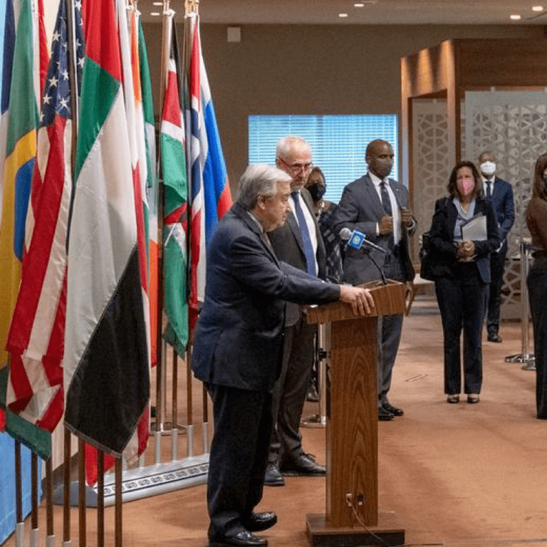 Secretary-General António Guterres (at podium) briefs reporters on climate change and the UN Climate Change Conference (COP27) in Egypt.