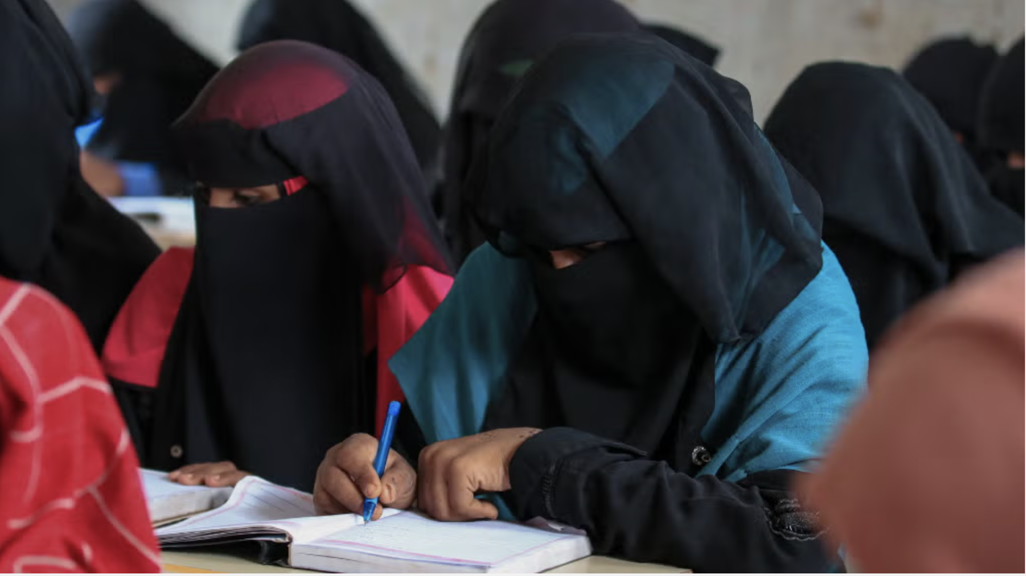 Despite Steep Funding Cuts, Heroic  Teacher Determined to Keep Girls in School  and Out of Child Marriage in Yemen